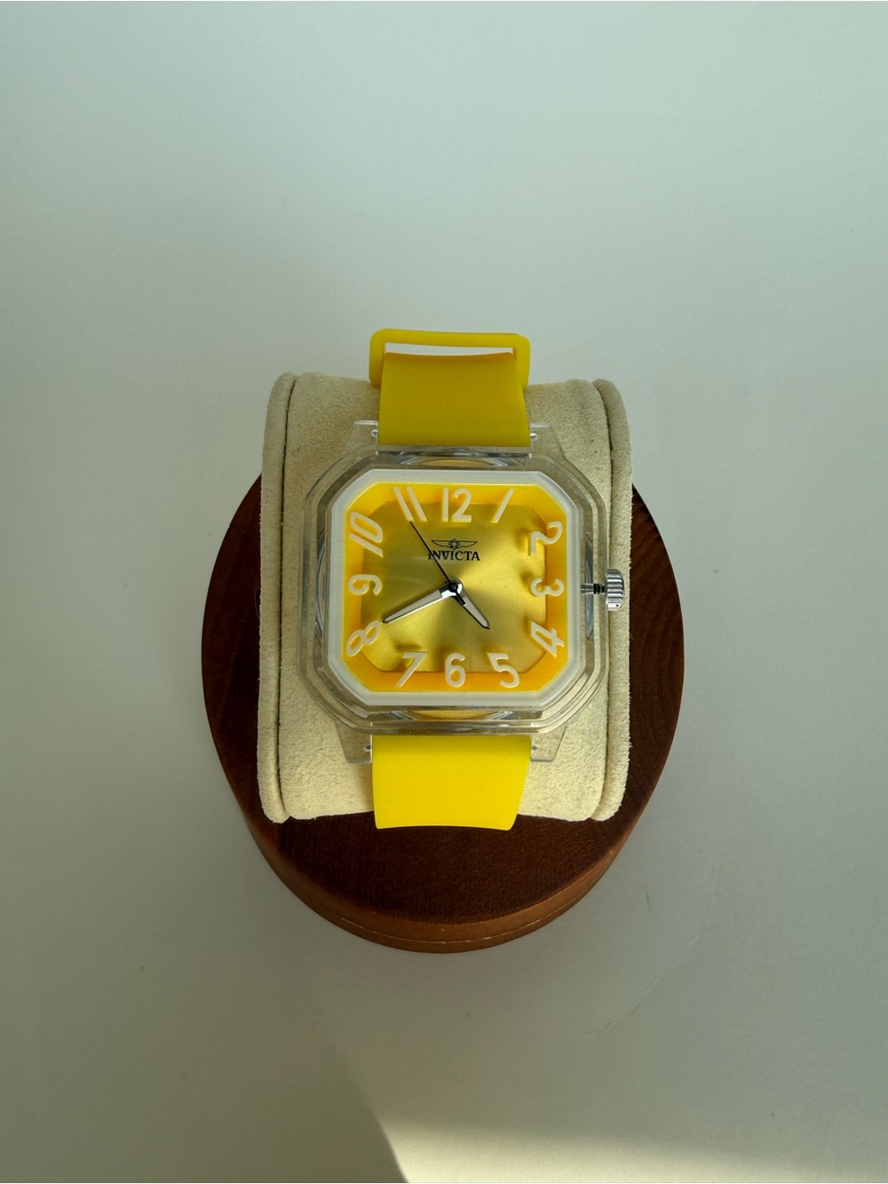 NWT Invicta 70320 Celestial 39mm Yellow Watch